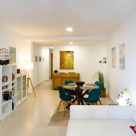 Estupendo Apartamento En El Grao *